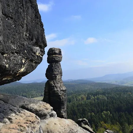 別荘 Ferieneinrichtungen-haus-am-stein-haus-2-saechsische-schweiz-koenigstein ケーニッヒスシュタイン・アン・デ・エルベ