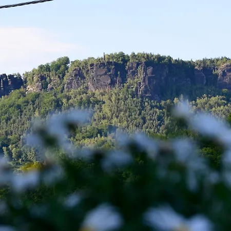 別荘 Ferieneinrichtungen-haus-am-stein-haus-2-saechsische-schweiz-koenigstein ケーニッヒスシュタイン・アン・デ・エルベ