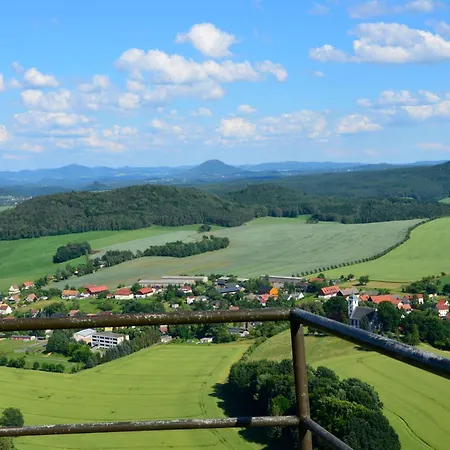 Ferieneinrichtungen-haus-am-stein-haus-2-saechsische-schweiz-koenigstein Königstein